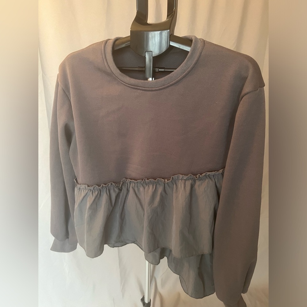 Gray Ruffled Women's Top
